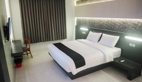 Junior Double Room