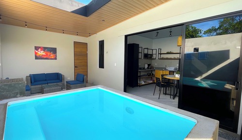 Premier Cabin