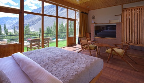 Premier Room