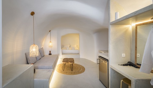 Superior Suite with Outdoor Hot Tub