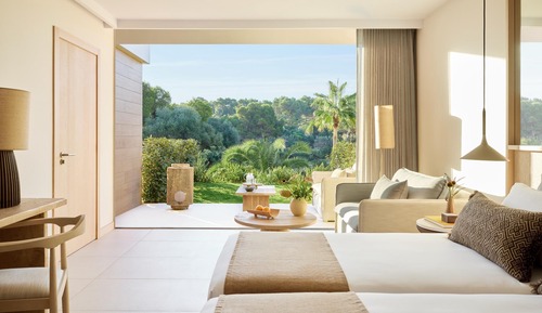Family Room, Garden View