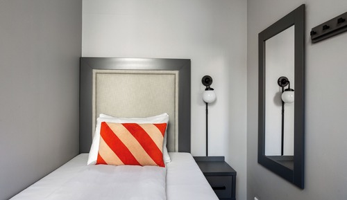 1 Bedroom Apartment - Single Bed