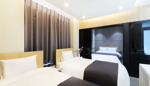 Royal Twin Room (No parking)