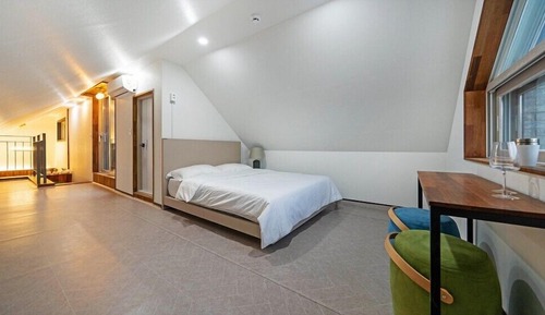 Room (gudambong)