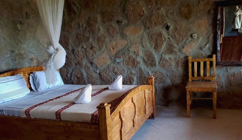 Traditional Studio Suite