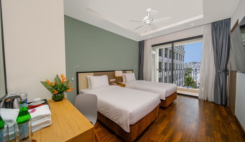 Superior Room, 1 Twin Bed, Pool View