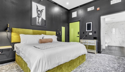 Deluxe Room, 1 King Bed, Accessible, City View