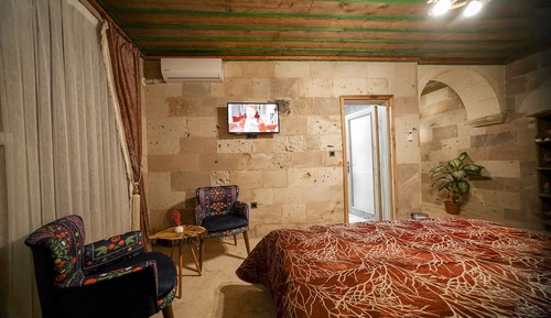 Deluxe Double Room, 1 King Bed, Bathtub, Garden Area