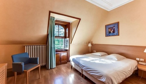 Chambre 1 Pièce 5 Personnes 1 bébé