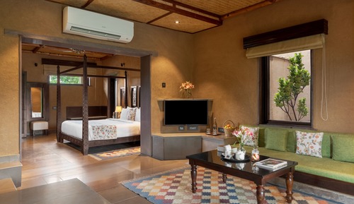 Legacy Suite with Hot Tub