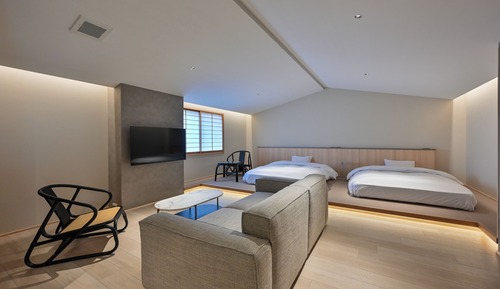 Premium Twin Room