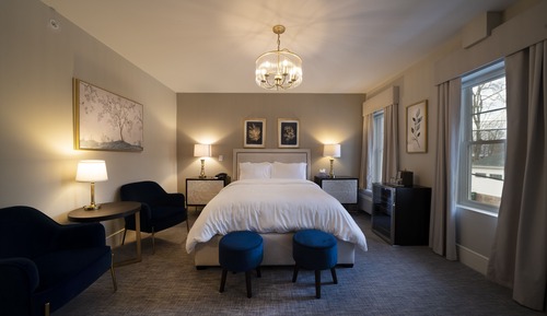 Luxury Single Room, 1 Queen Bed, Balcony