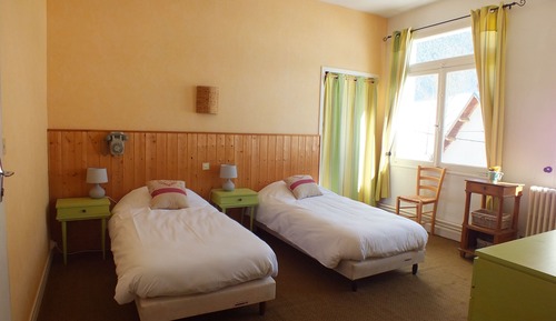 Standard Twin Room