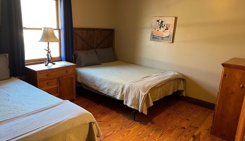 2 Queen Suite