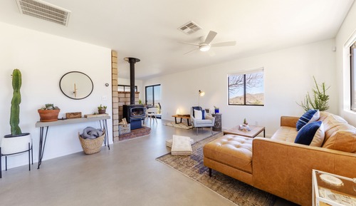 House, 2 Bedrooms