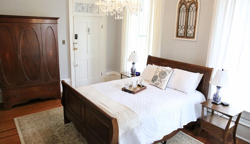 Bluebonnet Room - Queen Bed,1st Floor, No Pets