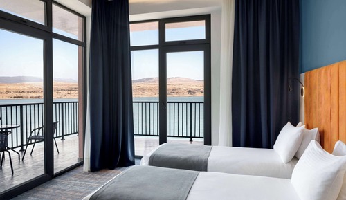 Suite, Multiple Beds, Non Smoking, Sea View