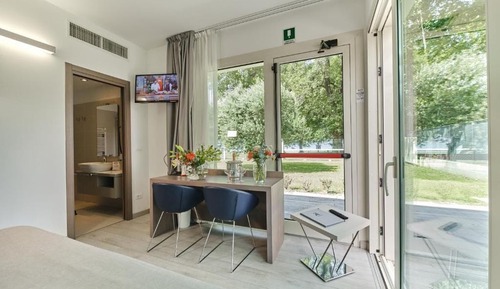 Lake Room Double or Twin Room
