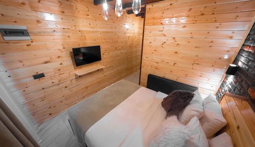 Deluxe Room, Hot Tub, Mountain View