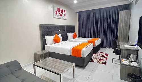 Deluxe Twin Room