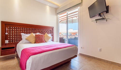 Room, 2 Bedrooms, Partial Ocean View