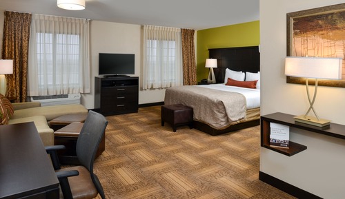 Studio Suite, 1 King Bed, Kitchen