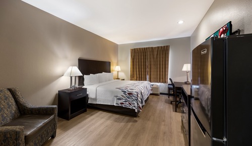 Superior Room, 1 King Bed (Smoke Free, Walk In Shower)