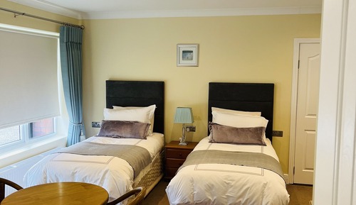 Family Room, Ensuite