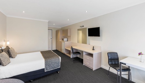 Executive Suite - 1 Queen Bed