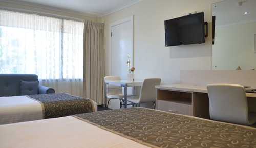 Executive Suite - 1 Queen Bed + 1 Single Bed