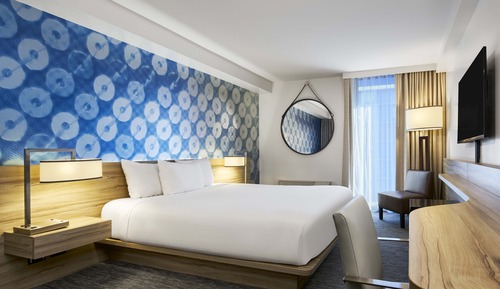 Deluxe Room, 1 King Bed, Non Smoking