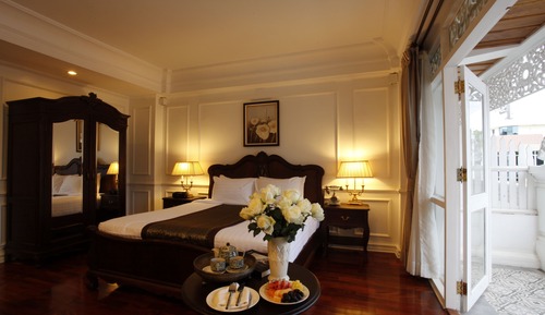 Premier Room