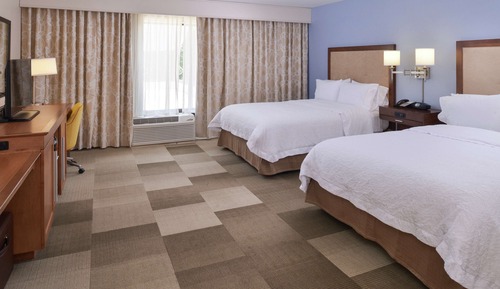 Room, 2 Queen Beds, Accessible, Non Smoking (Hearing Impaired)