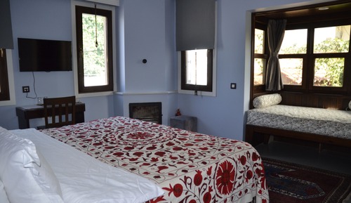 Romantic Suite, 1 Bedroom, Partial Sea View