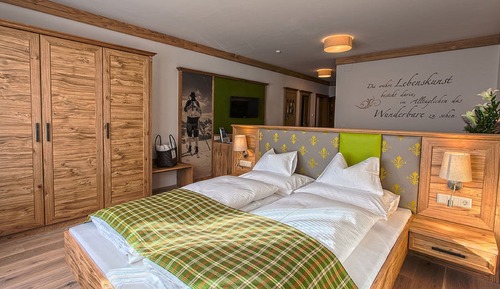 Deluxe Double Room, Balcony, Mountain View (Alpenblick Deluxe)