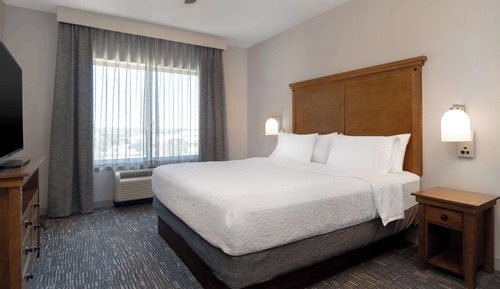 Suite, Multiple Beds, Accessible, Bathtub