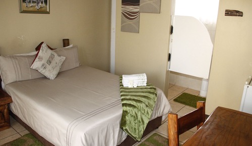 Single Room with double bed
