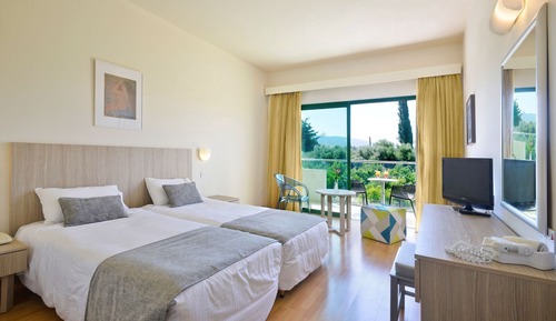 Single Room, Sea View