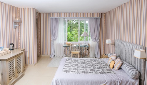 Suite, Garden View