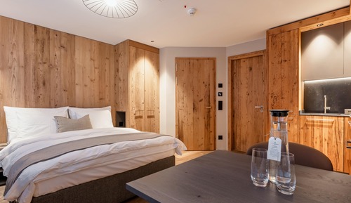 Streetview Deluxe Room