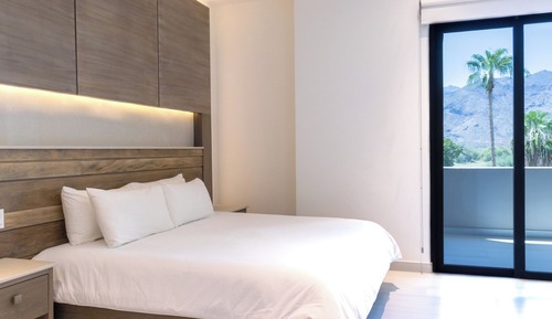 Standard Room, 1 Queen Bed
