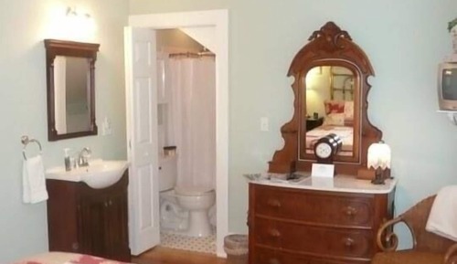 Classic Room