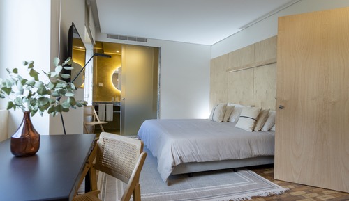 Romantic Studio