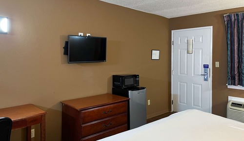 Standard Suite, 1 King Bed, Non Smoking, Kitchenette