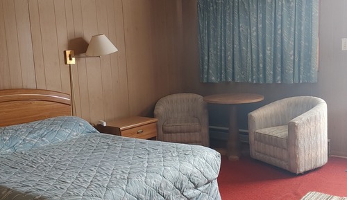 Traditional Single Room, 1 Queen Bed, Mountain View, Ground Floor