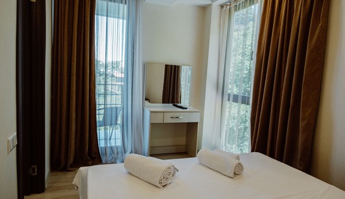 Classic Triple Room, 2 Bedrooms, Non Smoking, Sea View