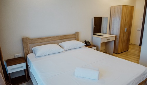 Classic Twin Room