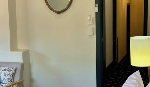 Deluxe Studio, 1 King Bed, Ensuite
