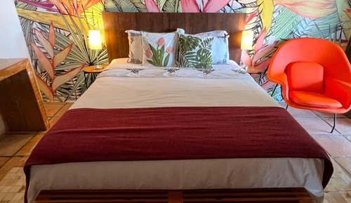 Elite Room