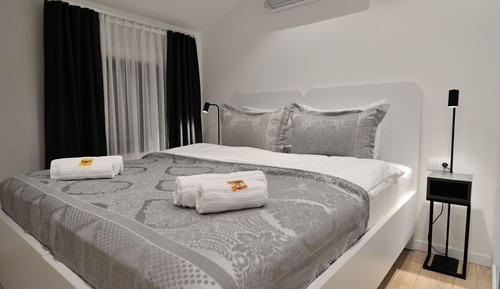 Exclusive Apartment, 2 Twin Beds, Non Smoking, Courtyard Area